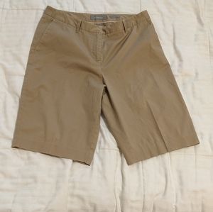 Liz Claiborne Audra khaki shorts size 10